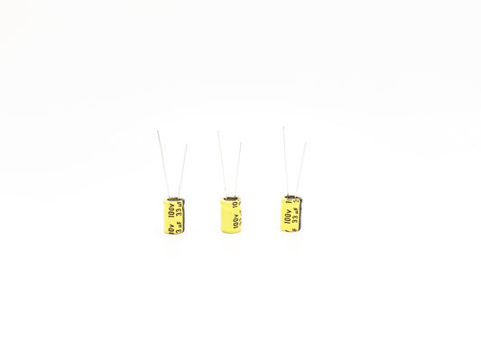 خازن زرد آلومینیمی الکترولیتی دمای بالا 33UF100V