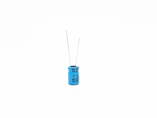 خازن آمپر خودرو NP 100UF25V خازن الکترولیتی آلومینیومی دو قطبی شده