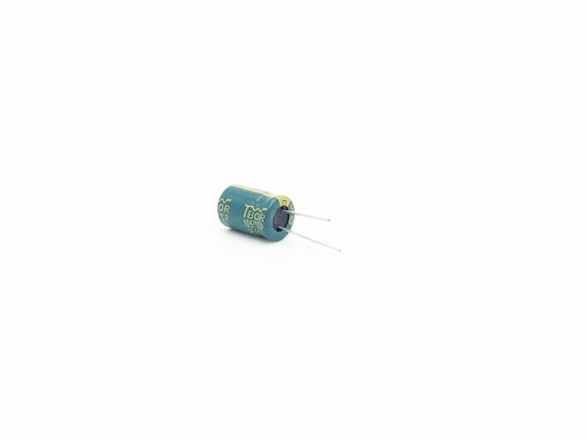 فرکانس بالا 100uF 80V آلومینیومی خازن الکترولیتی 10X20mm 5000 ساعت