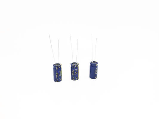 خازن های الکترولیتی شعاعی 10UF 250 ولت 8x16mm 20% تحمل