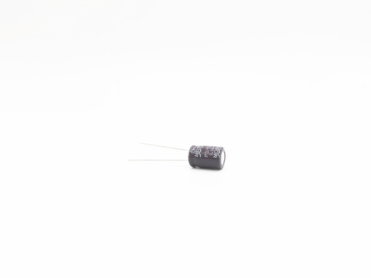 خازن الکترولیتی شعاعی بالاست الکترونیکی 10UF250V 10X16MM