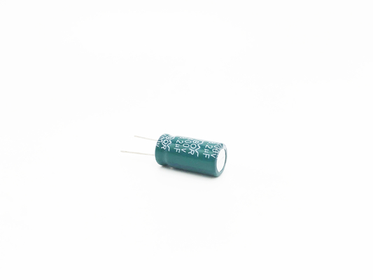 خازن الکترولیتی شعاعی سبز 8.2UF400V 10X20mm TW BOR