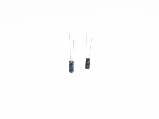 مدارهای دمای بالا خازن مینیاتوری 1UF25V 5X11MM