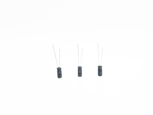 خازن های الکترولیتی آلومینیومی مینیاتوری 22UF 25V 5X11mm RoHS