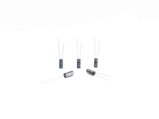 خازن مینیاتوری 33UF35V 5x11mm شعاعی نوع سرب 2000 ساعت