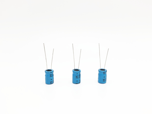 خازن آمپر خودرو 220uF25V 8x12mm برای مدارهای معکوس قطبی