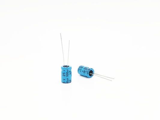 خازن آمپر خودرو 220uF25V 8x12mm برای مدارهای معکوس قطبی